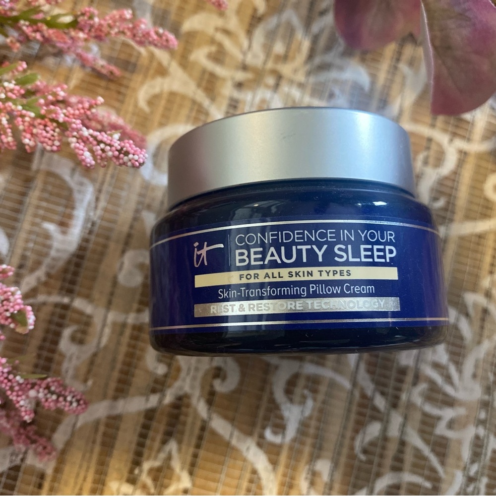 IT cosmetics - Picture 2 of 2
